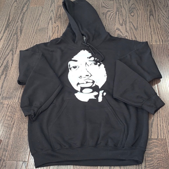 Brand New Hoodie - Original E.Lize’ Design - Picture 6 of 8